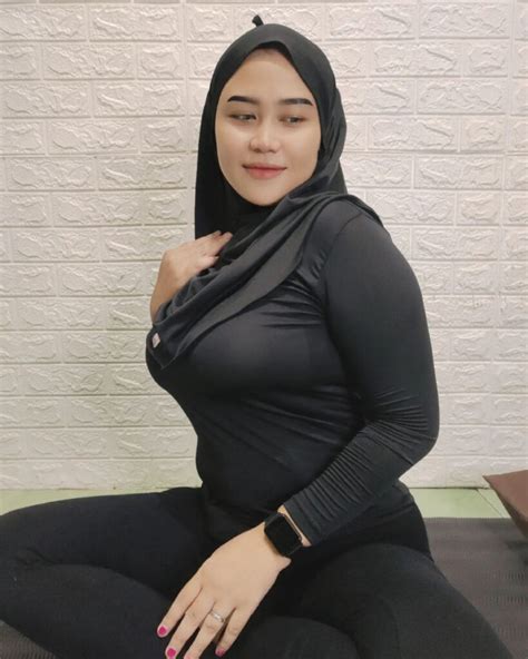 Bokep Hijab Hitam Semok Ngentot